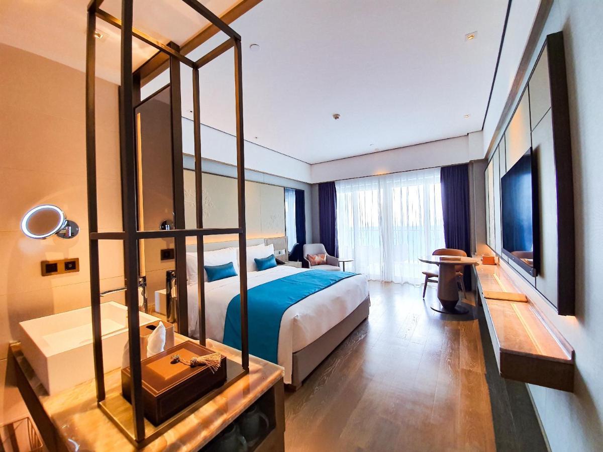 Howard Johnson Plaza By Wyndham Blue Bay Sihanoukville Extérieur photo