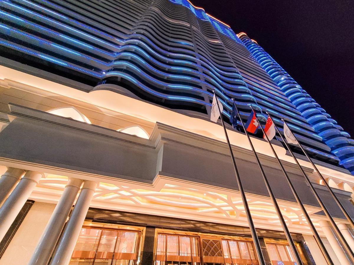 Howard Johnson Plaza By Wyndham Blue Bay Sihanoukville Extérieur photo